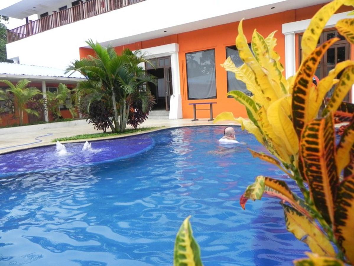 Hotel Puerto Libre Puerto Barrios Eksteriør bilde