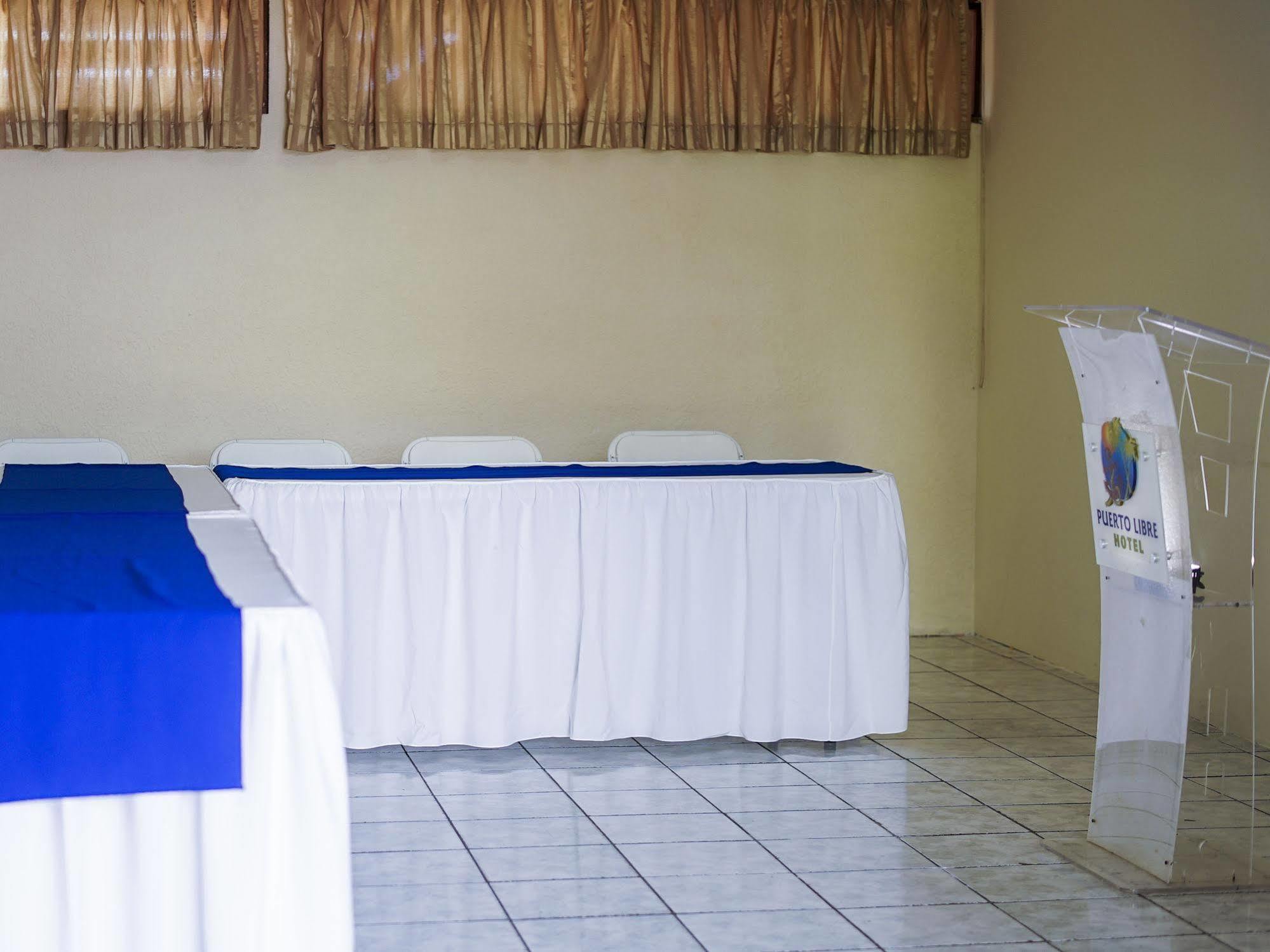 Hotel Puerto Libre Puerto Barrios Eksteriør bilde